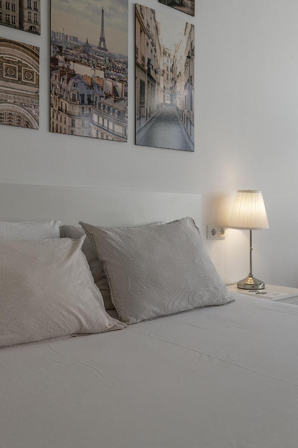Travel & Live Aliados Apartment Porto Eksteriør billede
