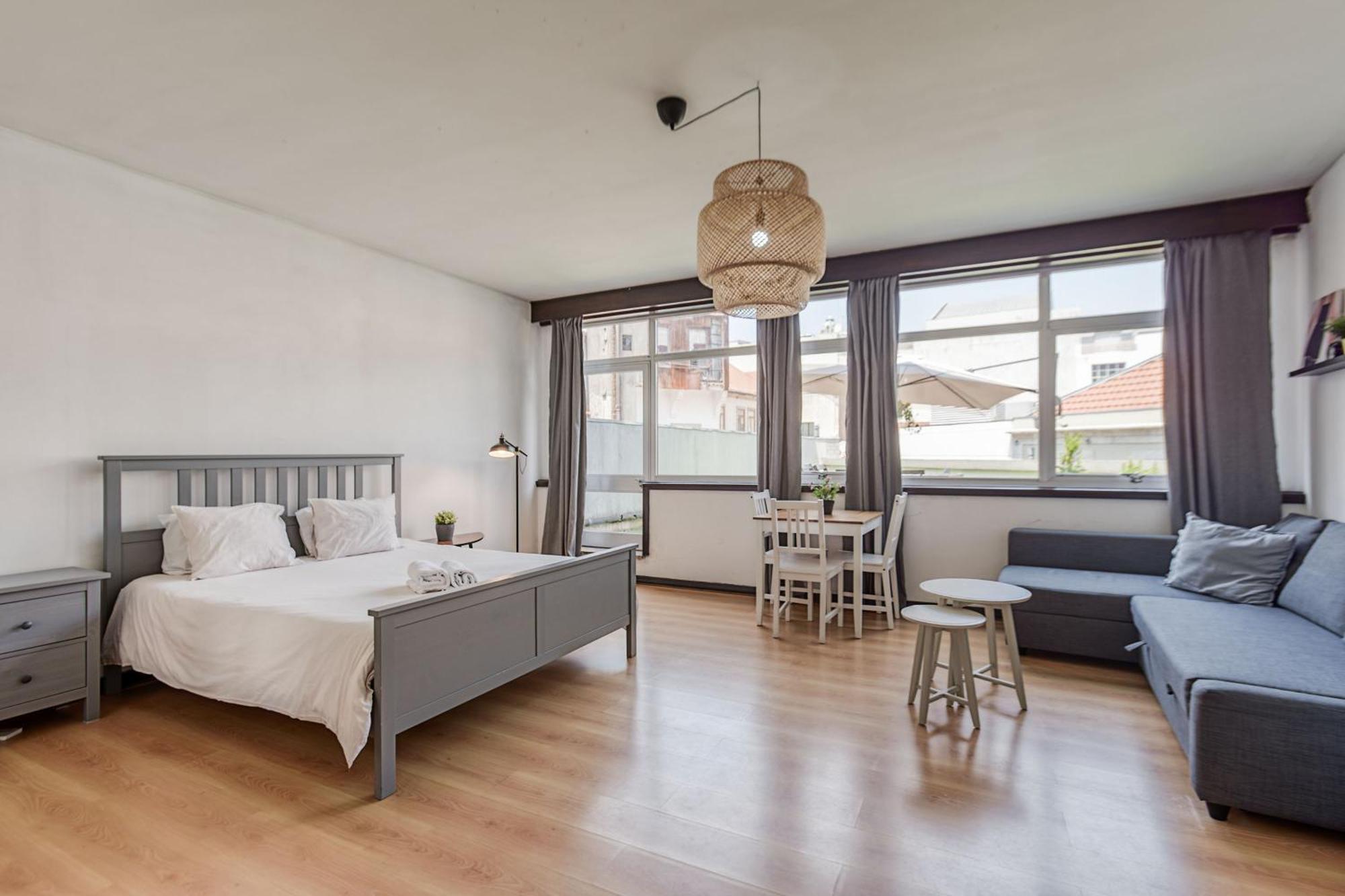 Travel & Live Aliados Apartment Porto Eksteriør billede