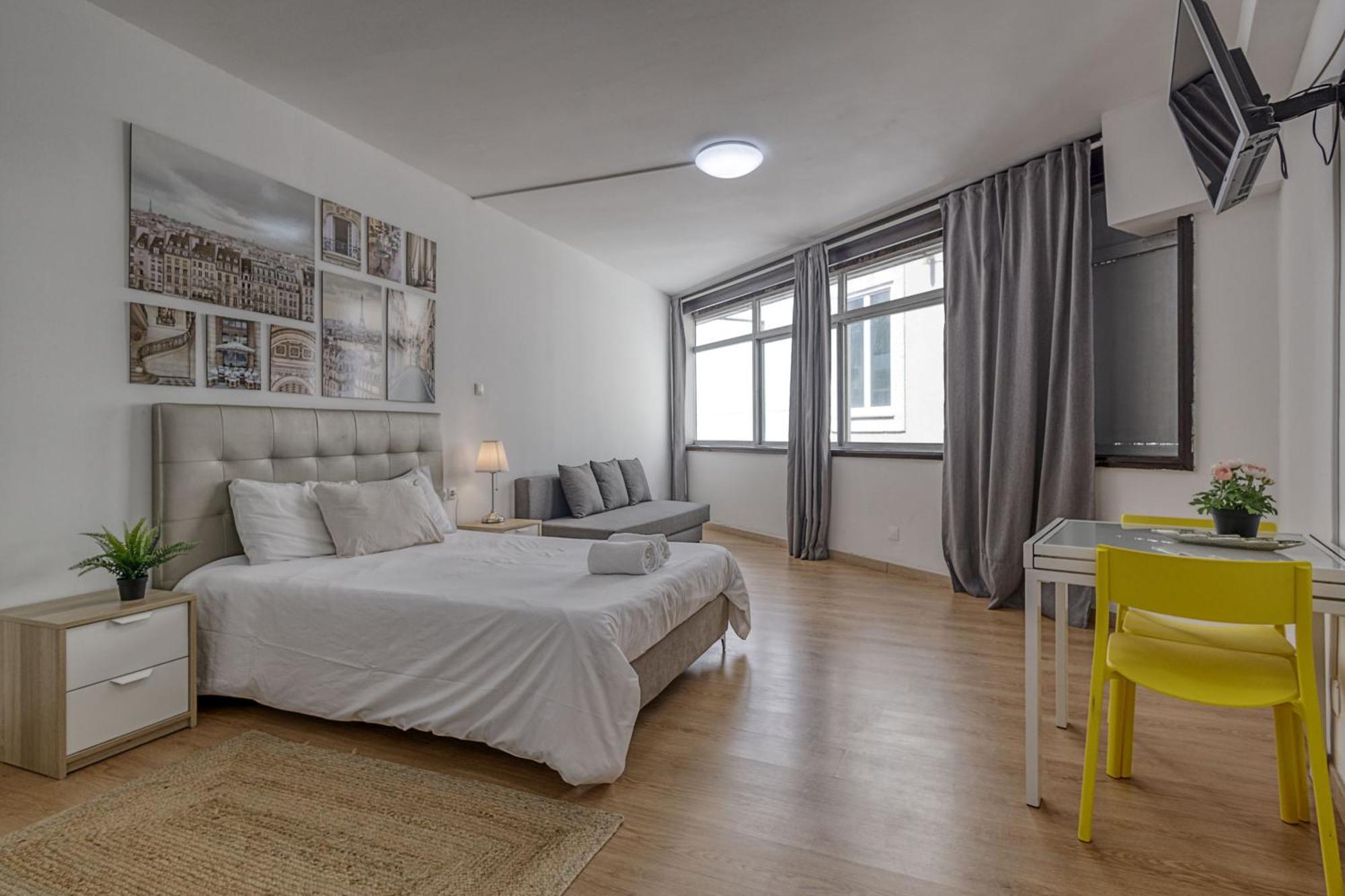 Travel & Live Aliados Apartment Porto Eksteriør billede