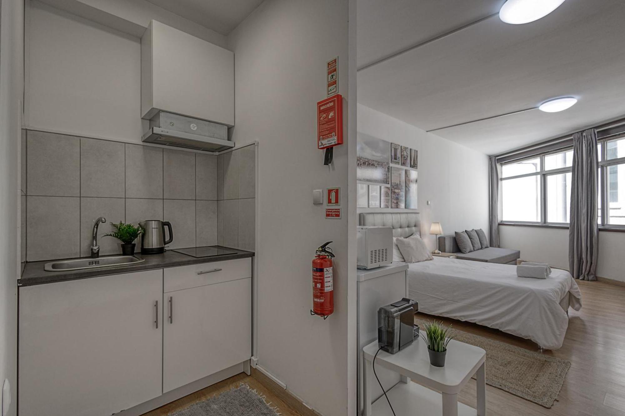 Travel & Live Aliados Apartment Porto Eksteriør billede