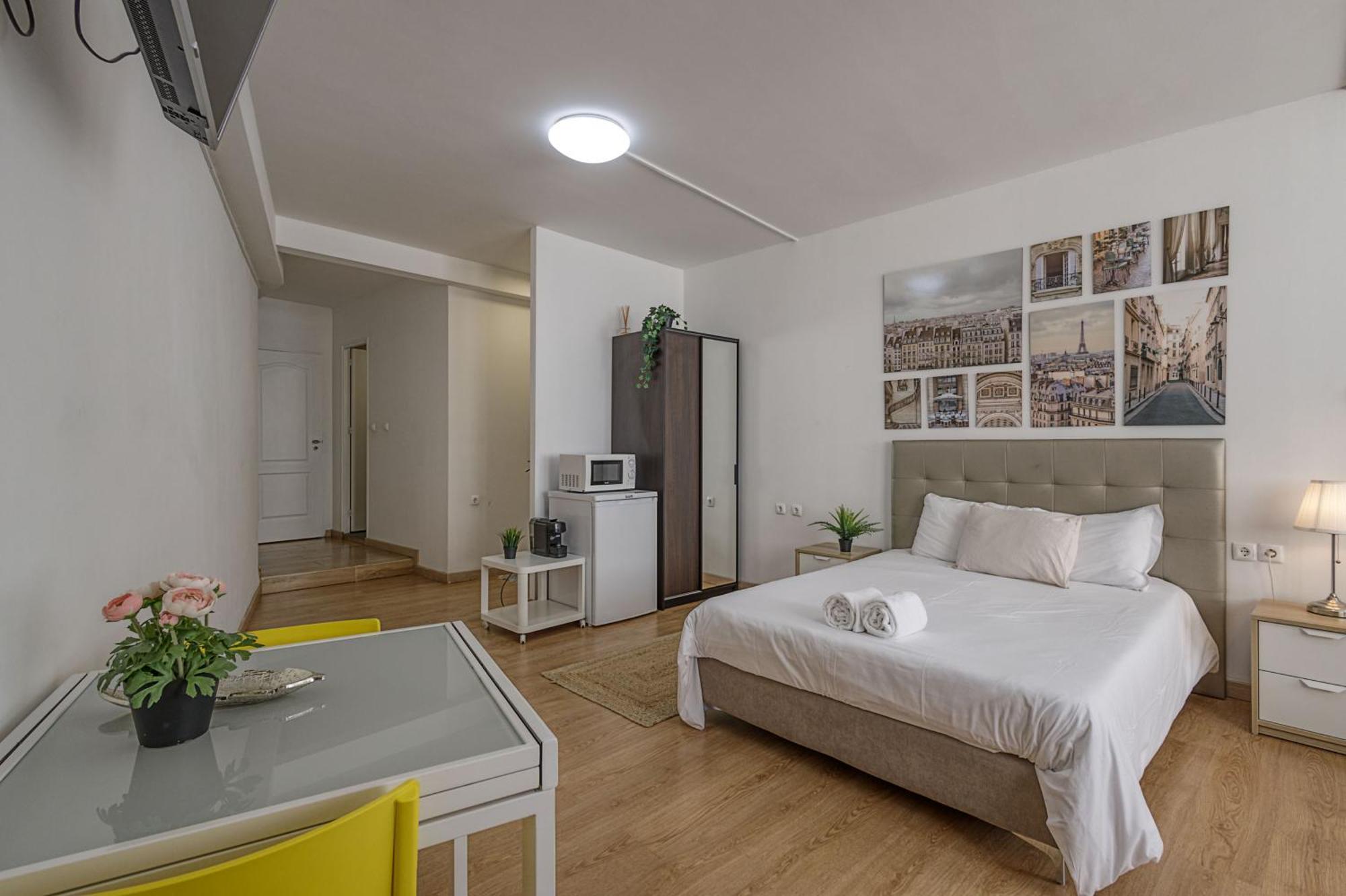 Travel & Live Aliados Apartment Porto Eksteriør billede
